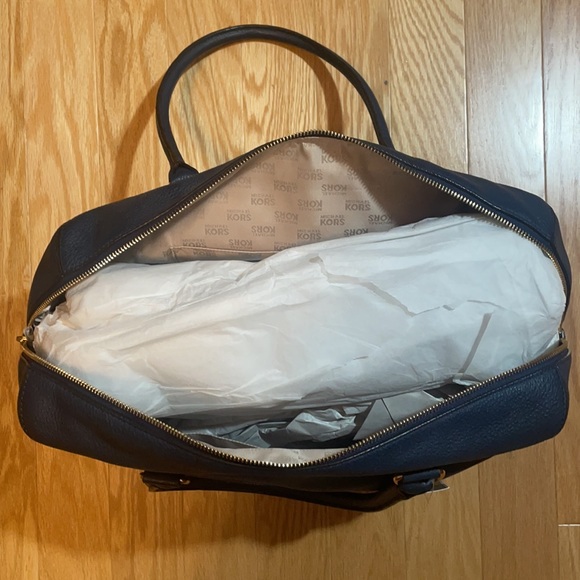 Michael Michael Kors Hamilton Weekender Purse - Picture 9 of 12